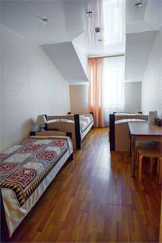 Гостиница Планета Дивеево 3-х местный номер "стандарт"-6