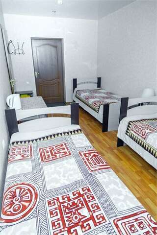 Гостиница Планета Дивеево 3-х местный номер "стандарт"-4